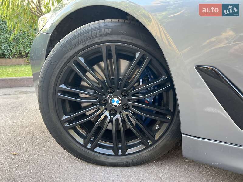Седан BMW 5 Series 2018 в Днепре