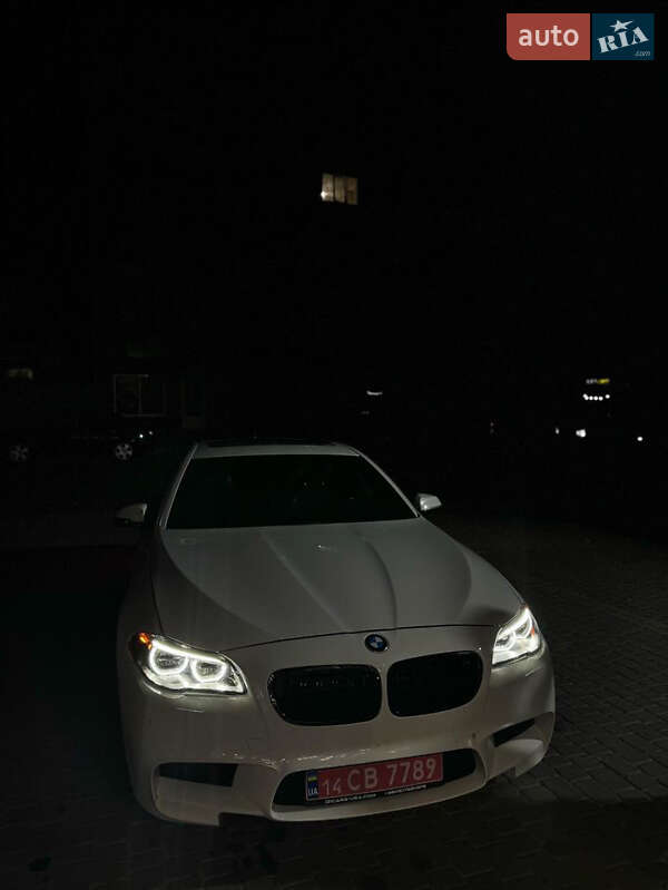 Седан BMW 5 Series 2014 в Тересве