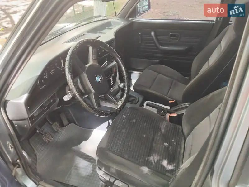 Седан BMW 5 Series 1984 в 