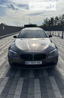 Седан BMW 5 Series 2012 в Городке