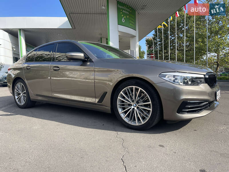 Седан BMW 5 Series 2019 в Одессе