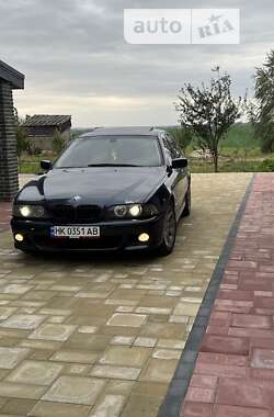 Седан BMW 5 Series 2002 в Рокитном