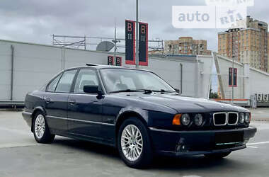 Седан BMW 5 Series 1994 в Кагарлыке