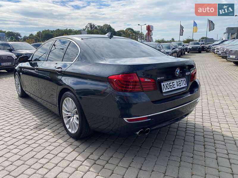 Седан BMW 5 Series 2014 в Львові