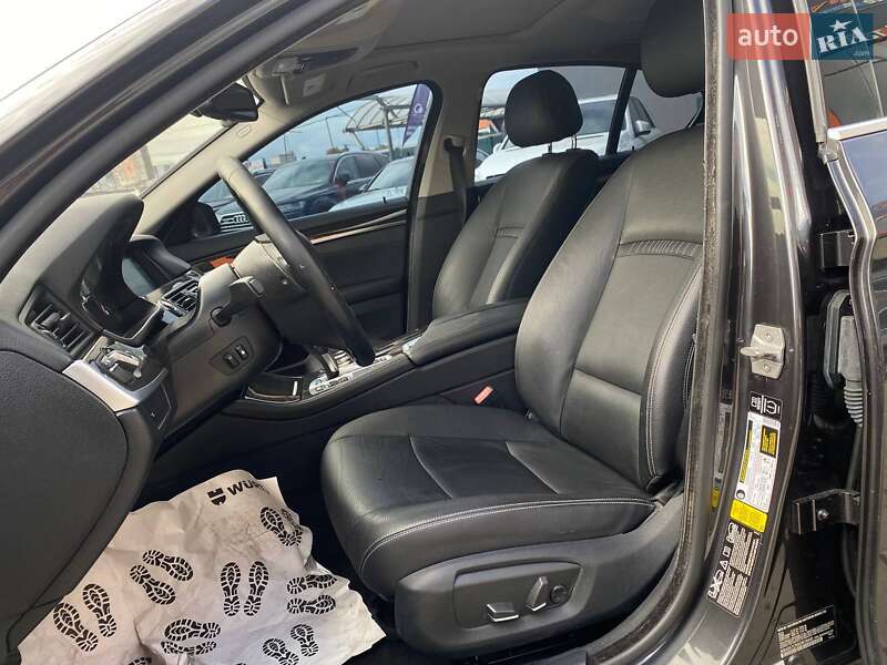 Седан BMW 5 Series 2014 в Львові