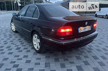 Седан BMW 5 Series 1999 в Корце