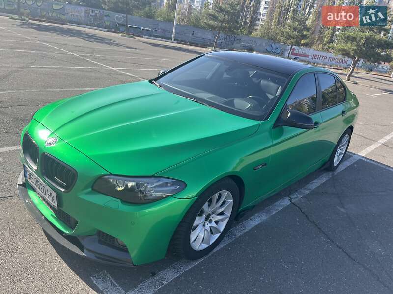 Седан BMW 5 Series 2015 в Николаеве