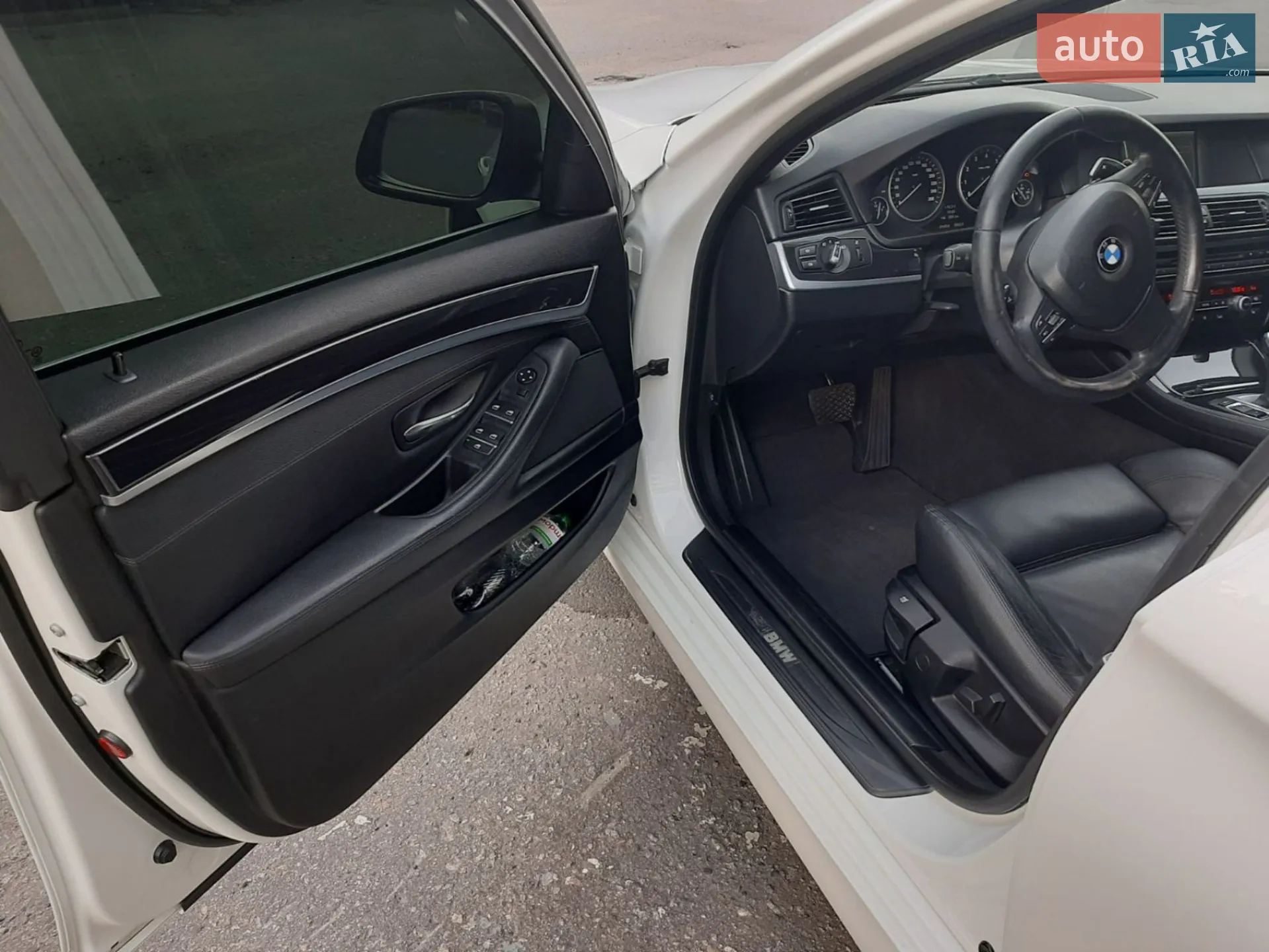 2012 BMW 5er - мініатюра 12