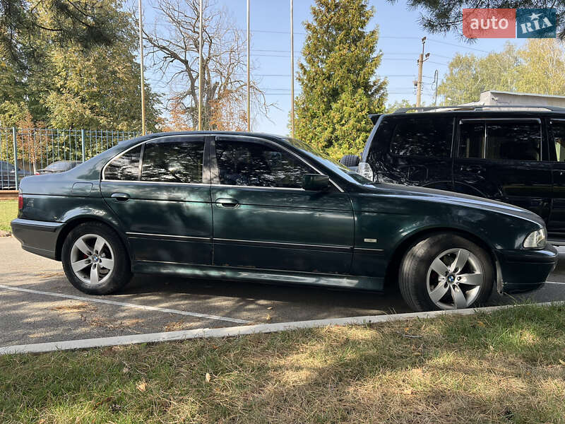 Седан BMW 5 Series 1996 в Броварах