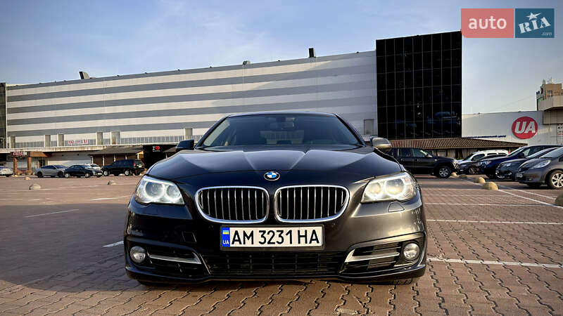 Седан BMW 5 Series 2015 в Житомире