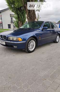 Седан BMW 5 Series 2000 в Киеве