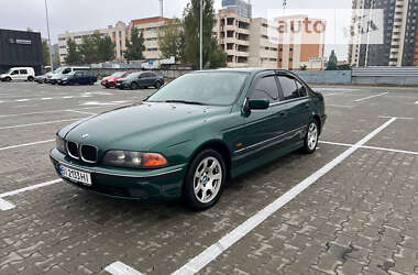 Седан BMW 5 Series 1997 в Киеве