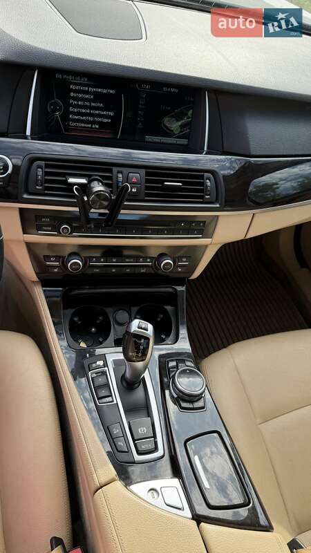 Седан BMW 5 Series 2014 в Нововолинську