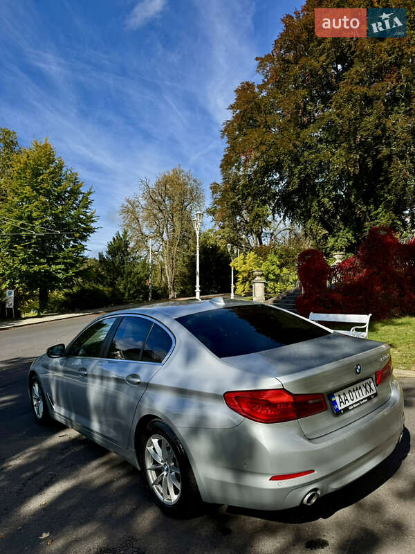 Седан BMW 5 Series 2019 в Киеве