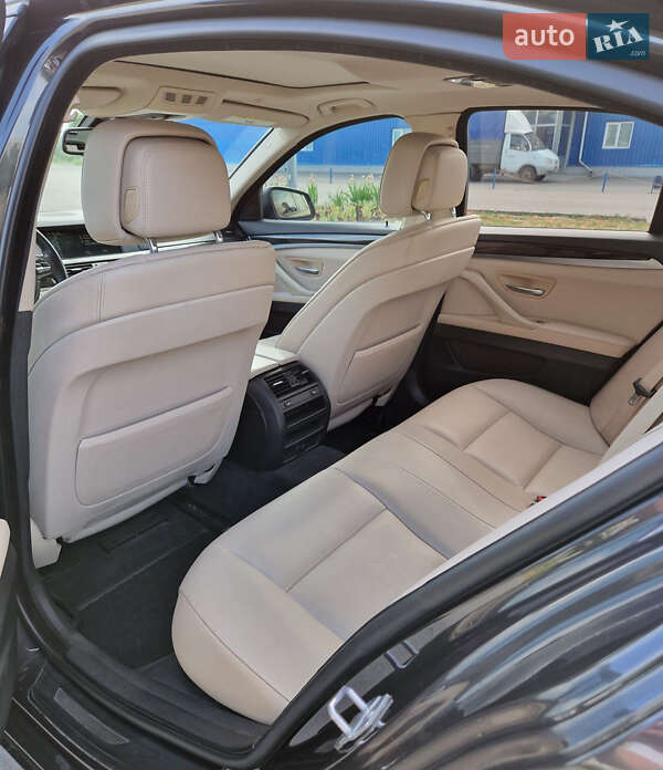 Седан BMW 5 Series 2013 в Харкові