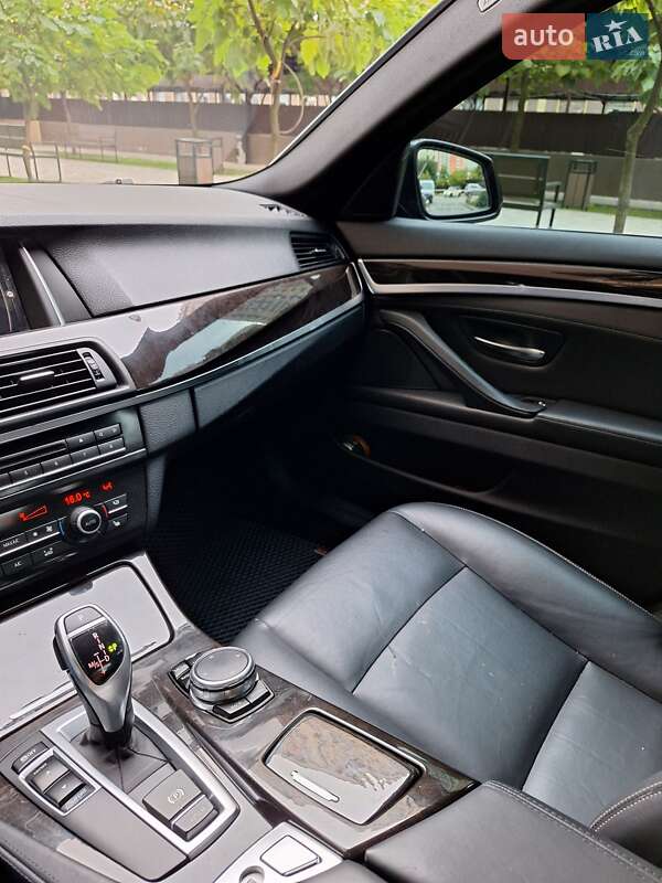 Седан BMW 5 Series 2016 в Одессе