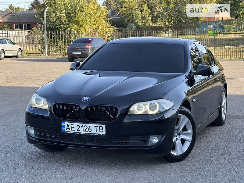 Седан BMW 5 Series 2013 в Дніпрі