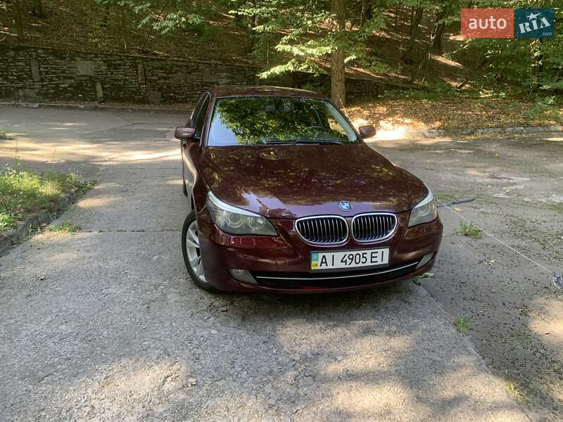 Седан BMW 5 Series 2009 в Киеве