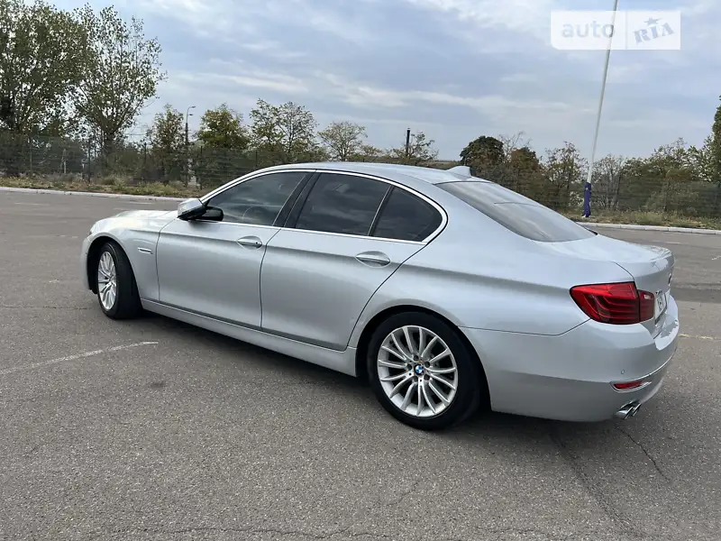 BMW 5 Series 2014 VIN WBA5A7C55ED619922 фото оголошення 4 з 98