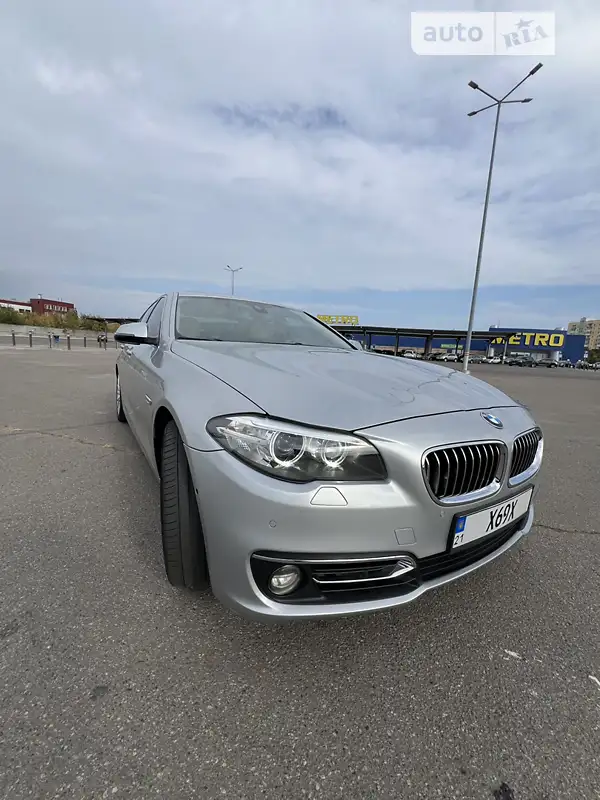 BMW 5 Series 2014 VIN WBA5A7C55ED619922 фото оголошення 8 з 98