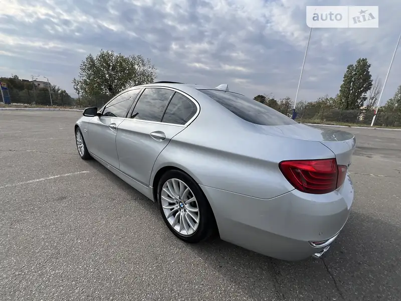BMW 5 Series 2014 VIN WBA5A7C55ED619922 фото оголошення 12 з 98