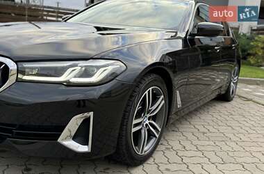 Седан BMW 5 Series 2020 в Стрию