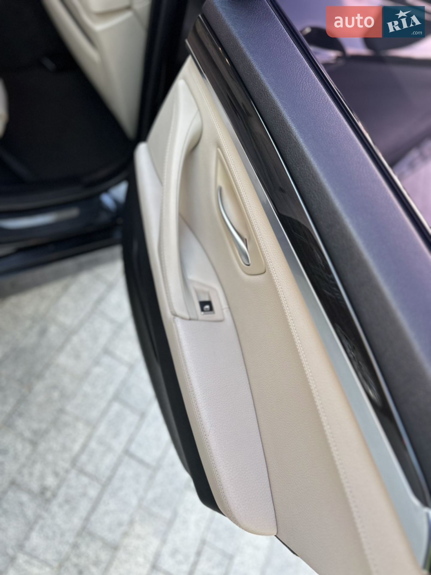 2011 BMW 5er - мініатюра 35