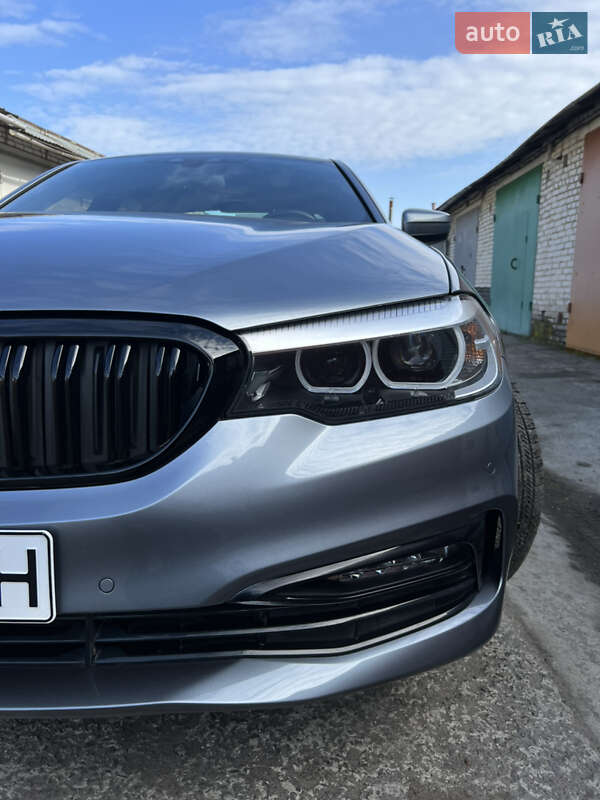 Седан BMW 5 Series 2017 в Львове