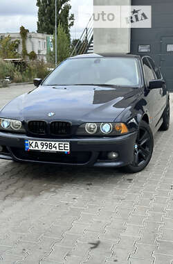 Седан BMW 5 Series 2000 в Киеве