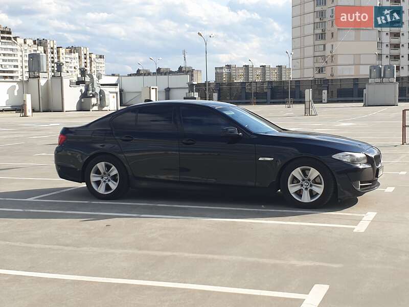 Седан BMW 5 Series 2010 в Киеве