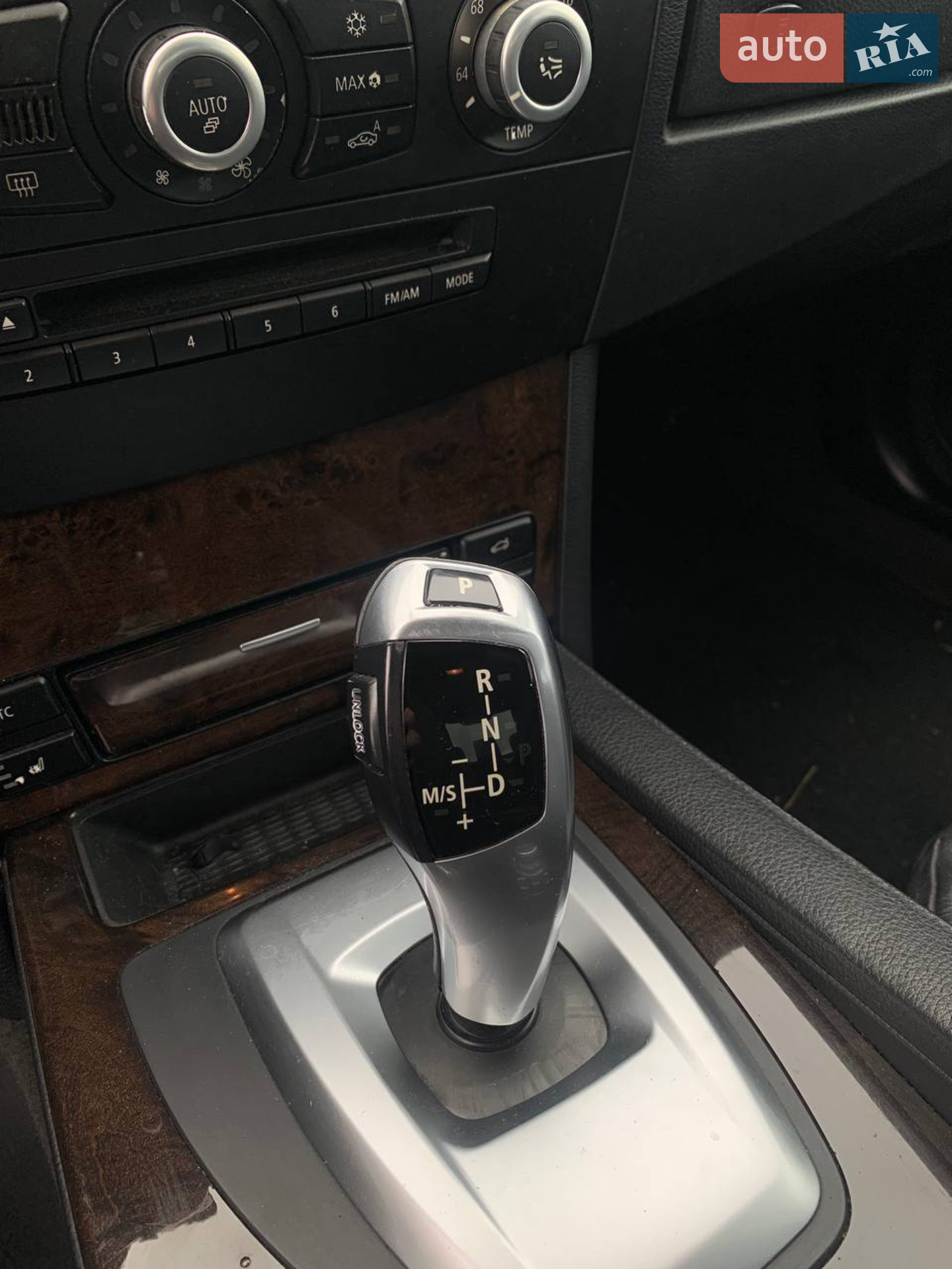 2010 BMW 5er - мініатюра 6