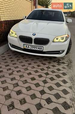 Седан BMW 5 Series 2012 в 