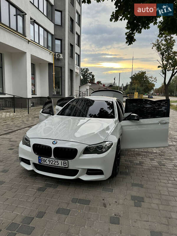 Седан BMW 5 Series 2013 в Ровно