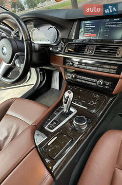 Седан BMW 5 Series 2013 в Ровно