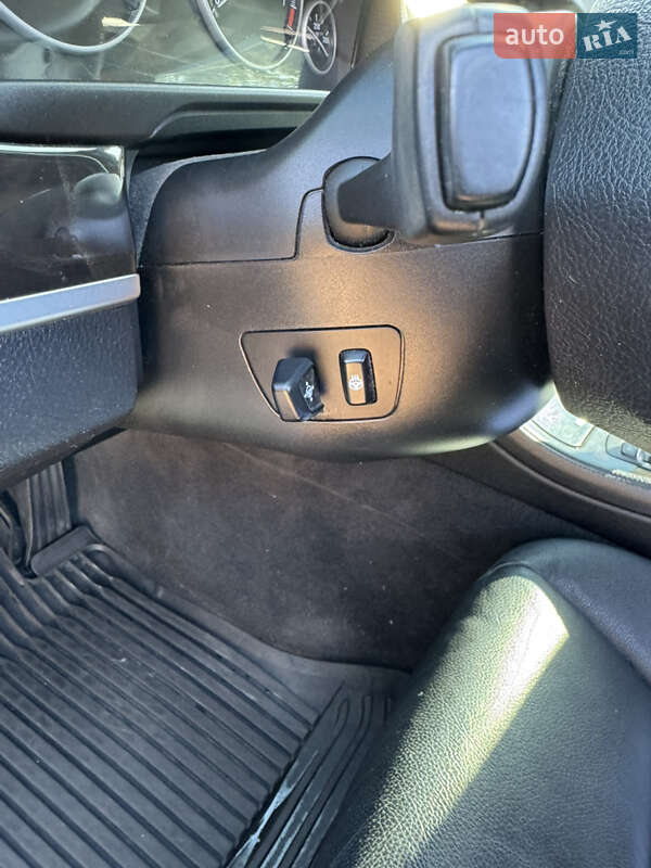 Седан BMW 5 Series 2012 в Полтаве