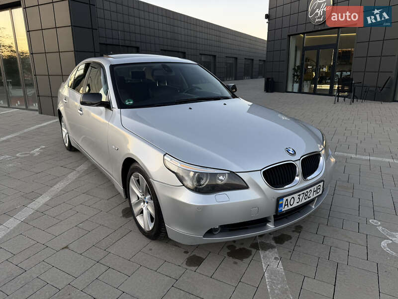 Седан BMW 5 Series 2005 в Тячеві