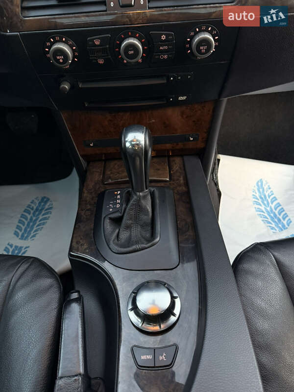 Седан BMW 5 Series 2005 в Тячеві