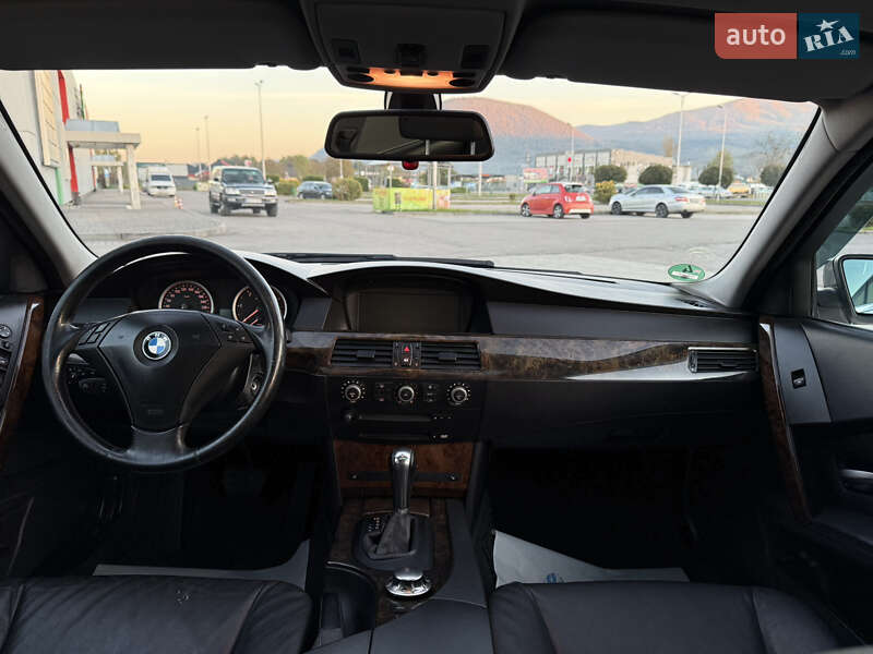 Седан BMW 5 Series 2005 в Тячеві