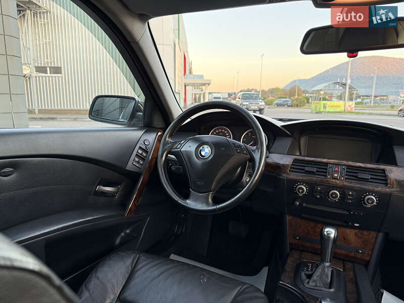 Седан BMW 5 Series 2005 в Тячеві
