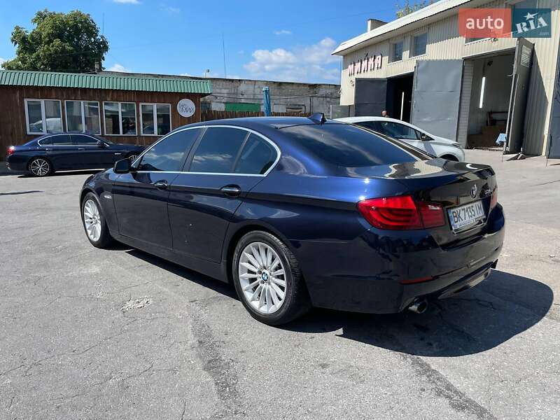 Седан BMW 5 Series 2012 в Рівному
