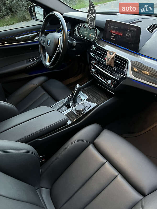 Седан BMW 5 Series 2019 в Одессе