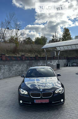 Седан BMW 5 Series 2015 в Ровно