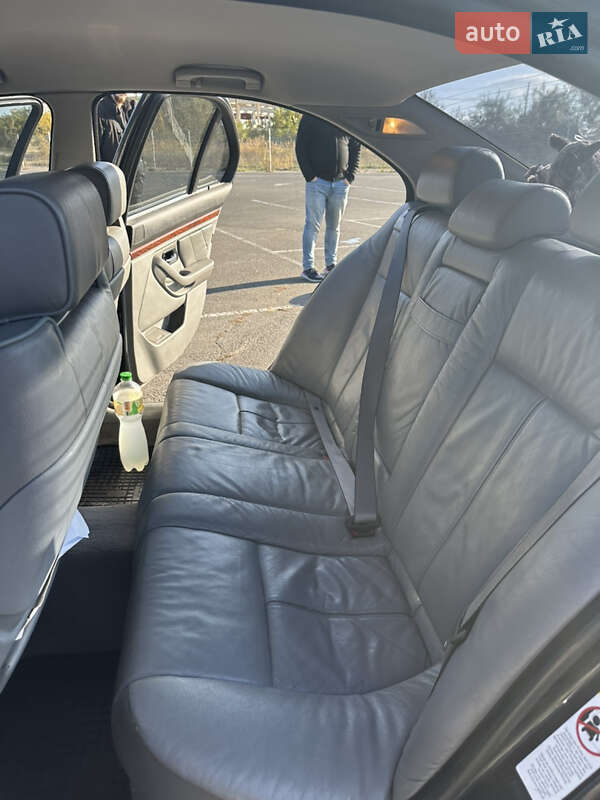 Седан BMW 5 Series 2001 в Киеве