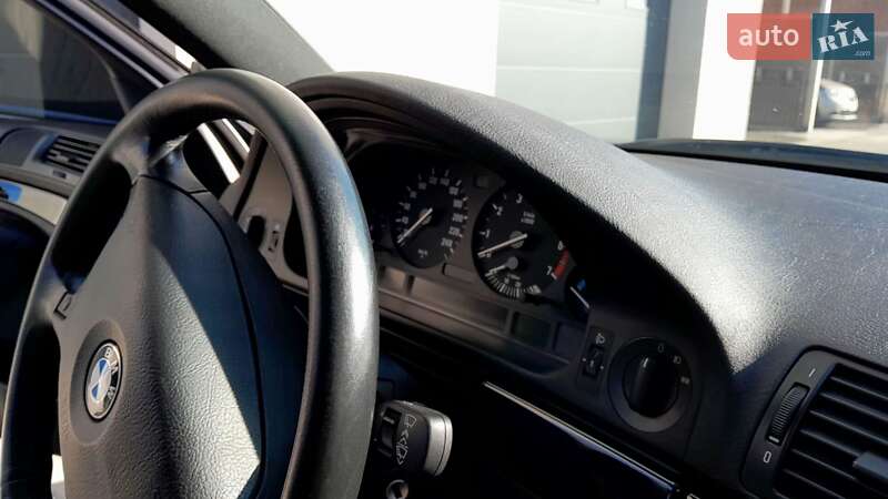 Седан BMW 5 Series 2002 в Киеве фото 26 Седан BMW 5 Series 2002 в Киеве