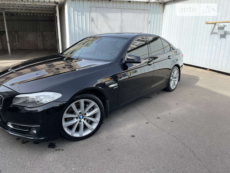 Седан BMW 5 Series 2011 в Кривом Роге