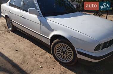 Седан BMW 5 Series 1992 в Николаеве