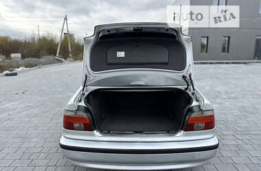 Седан BMW 5 Series 2000 в 