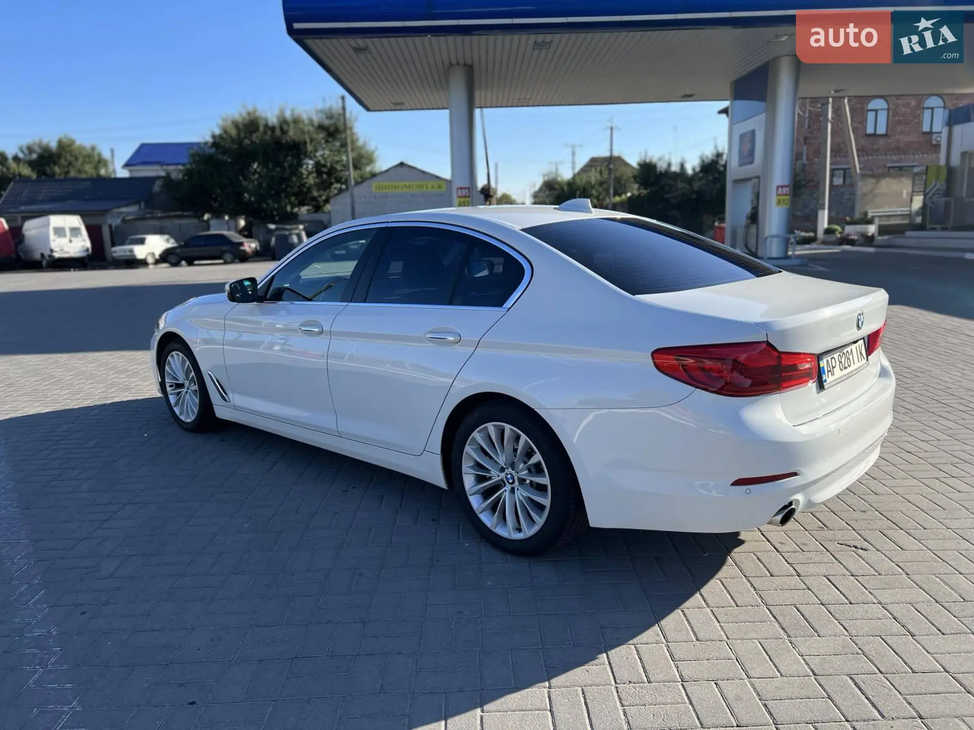 2017 BMW 5er - мініатюра 3