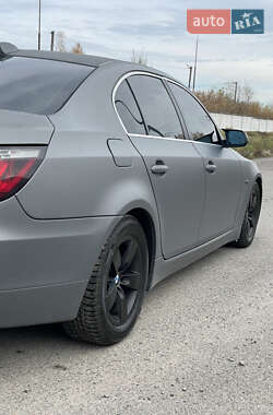 Седан BMW 5 Series 2007 в Львове