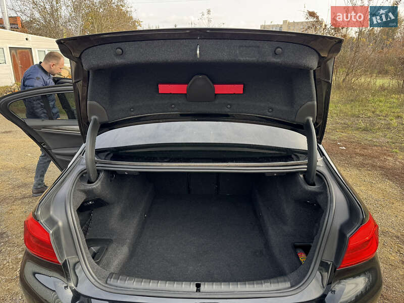 Седан BMW 5 Series 2017 в Хмельницькому